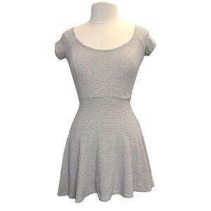 UK2LA Women's S Striped Open Back Skater Mini Dress